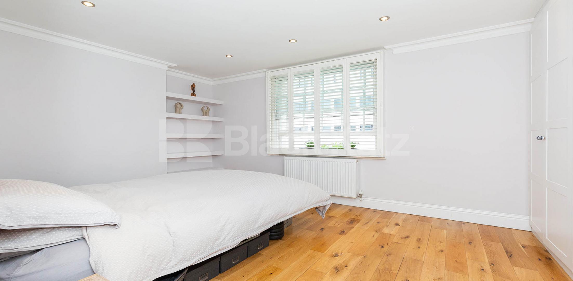 Stunning 3 bed 2 bath by Regents Park and Camden  Jamestown Road, Camden
